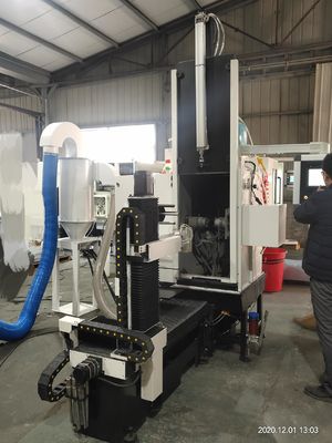 Máy thổi cát CNC chính xác với robot